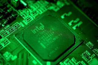 Intel avait annoncé l'an dernier un important plan d'investissement pour produire des puces électroniques en Europe, pouvant aller jusqu'à 80 milliards d'euros sur dix ans. (Archives)